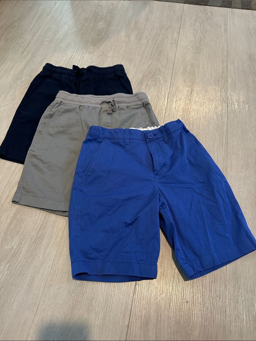 Lot of 3 pairs of Crewcuts “everyday”shorts size 7.